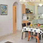 Spacieux T2 Avec Grande Terrasse A Saint-raphael, Proche Et Gare, Garage Inclus - Fr-1-226a-102 Lejlighed *